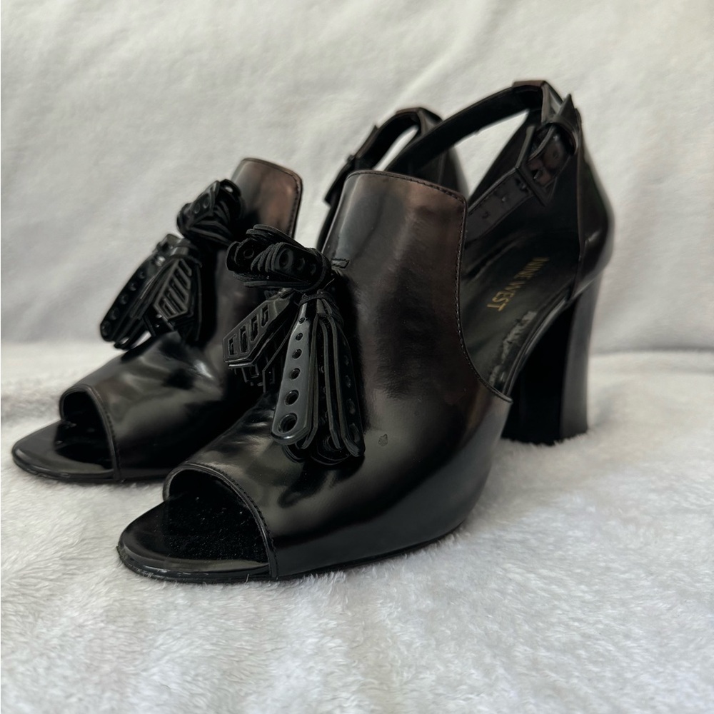 Nine West Heels w/ ankle strap and tassels sz 7.5
